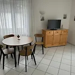 Moewe Mit Balkon, Ein Strandkorb Im Sommer Und 2 Fahrraeder