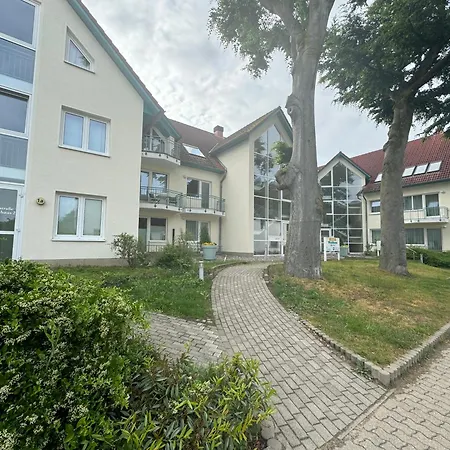 Moewe Mit Balkon, Ein Strandkorb Im Sommer Und 2 Fahrraeder Apartmán