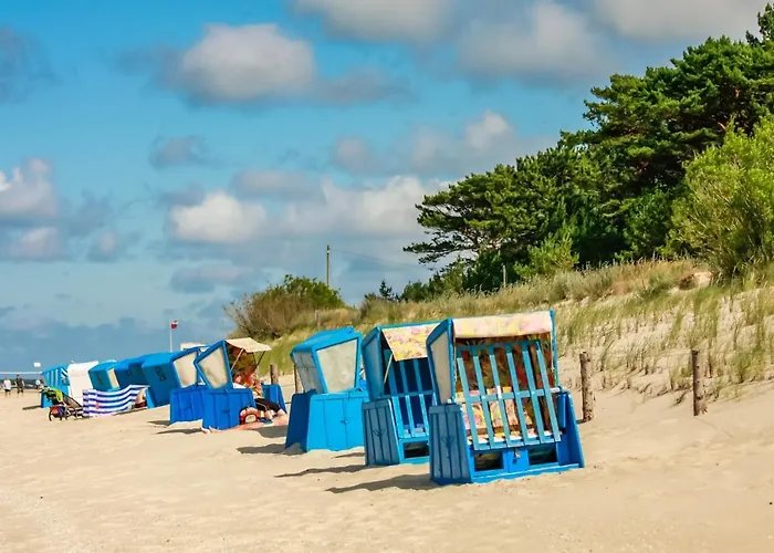 Moewe Mit Balkon, Ein Strandkorb Im Sommer Und 2 Fahrraeder 公寓 *